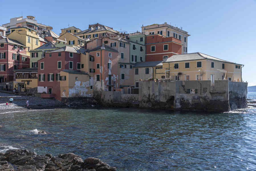 Italia - Génova 125 - barrio de Boccadasse.jpg